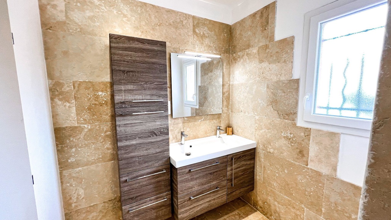 Photo of Bathroom in Gonfaron