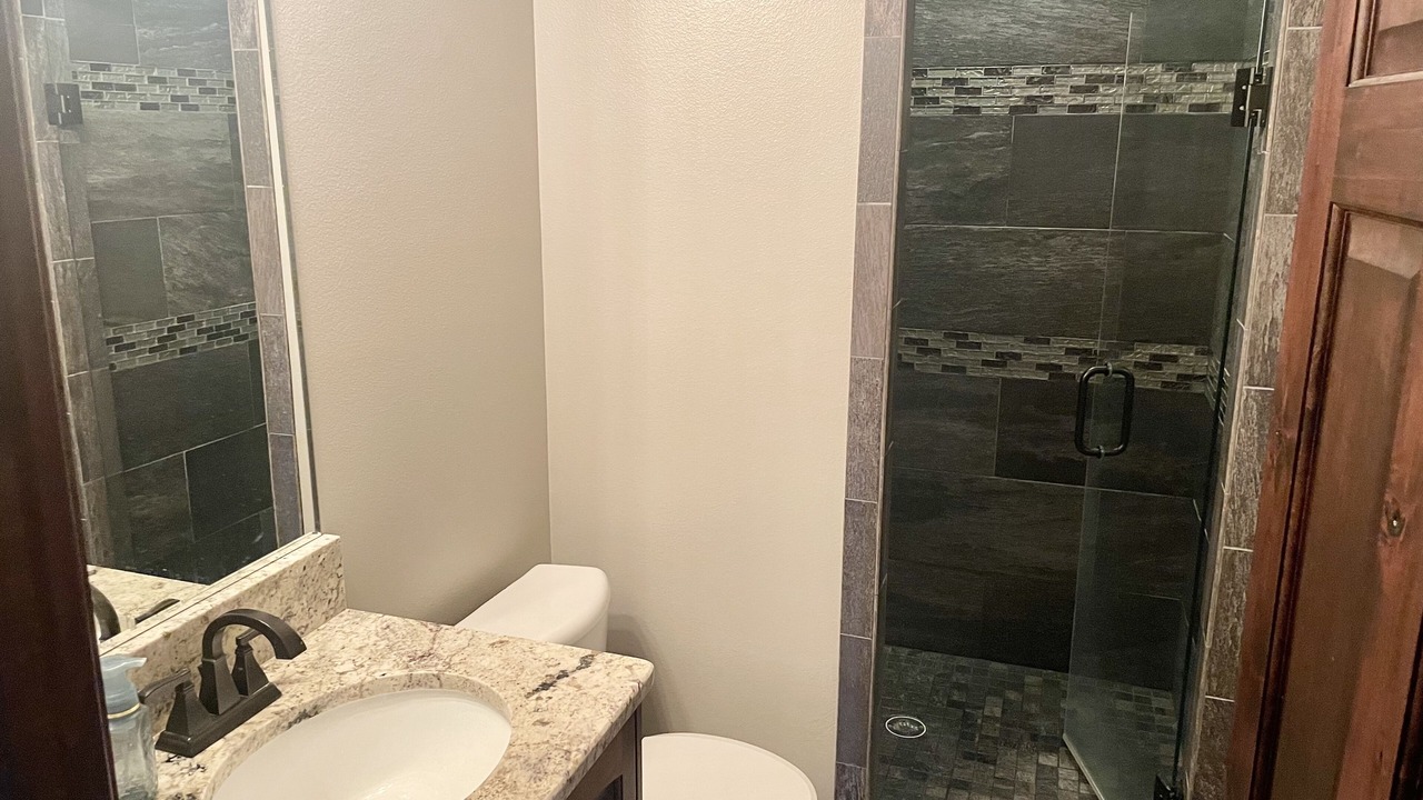 Photo of Bathroom in Glendo