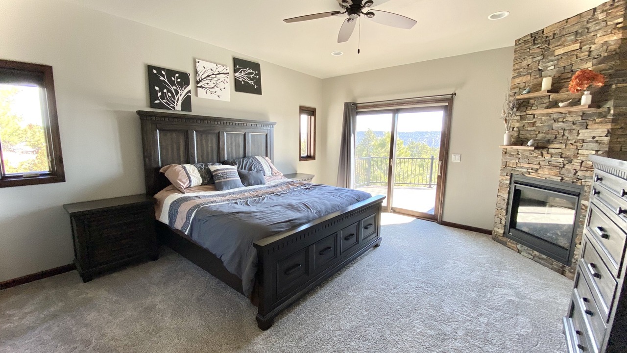 Photo of Bedroom in Glendo
