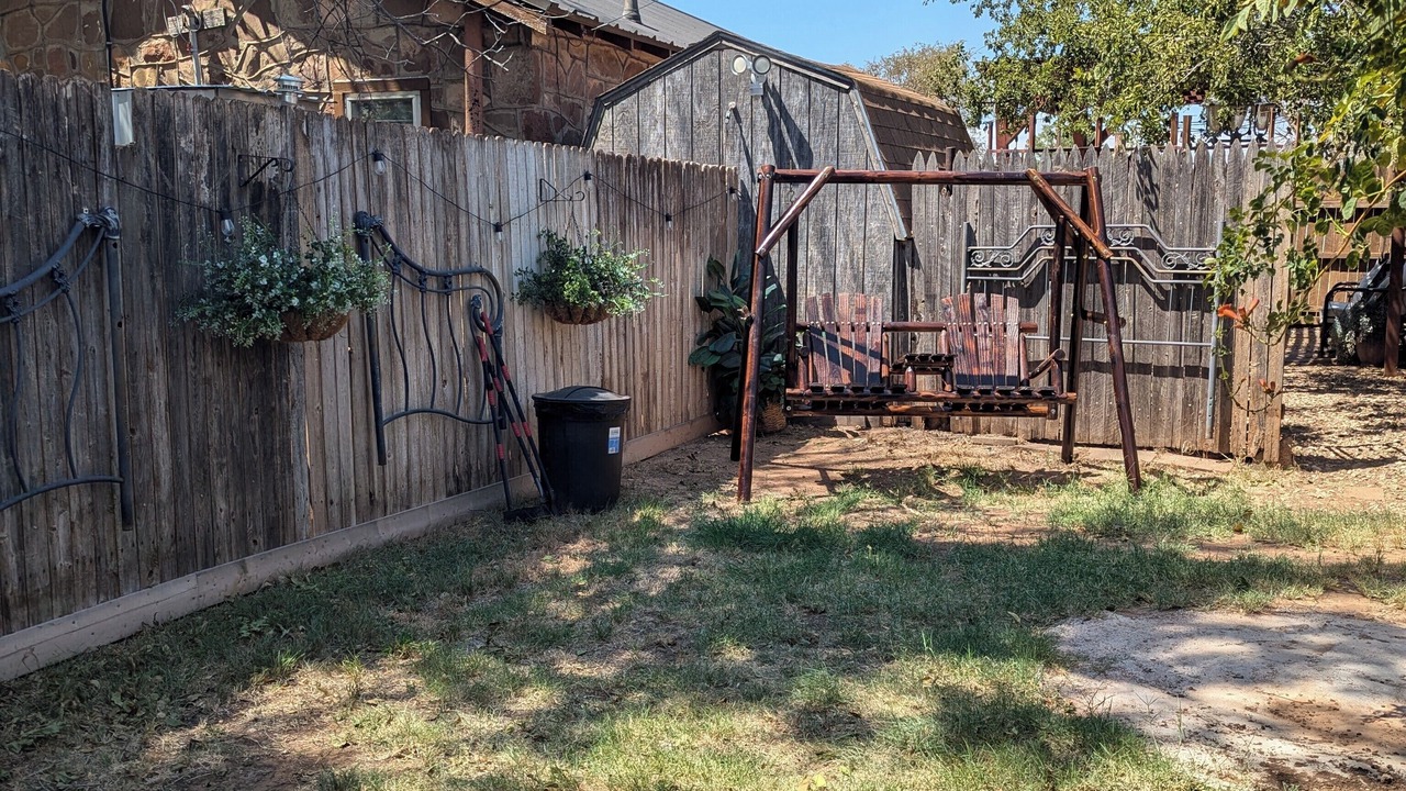Photo of Outdoor in Post