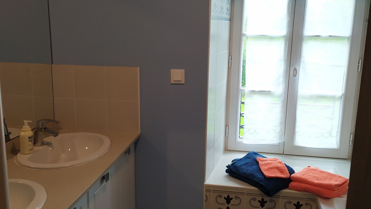Photo of Bathroom in Roz-sur-Couesnon