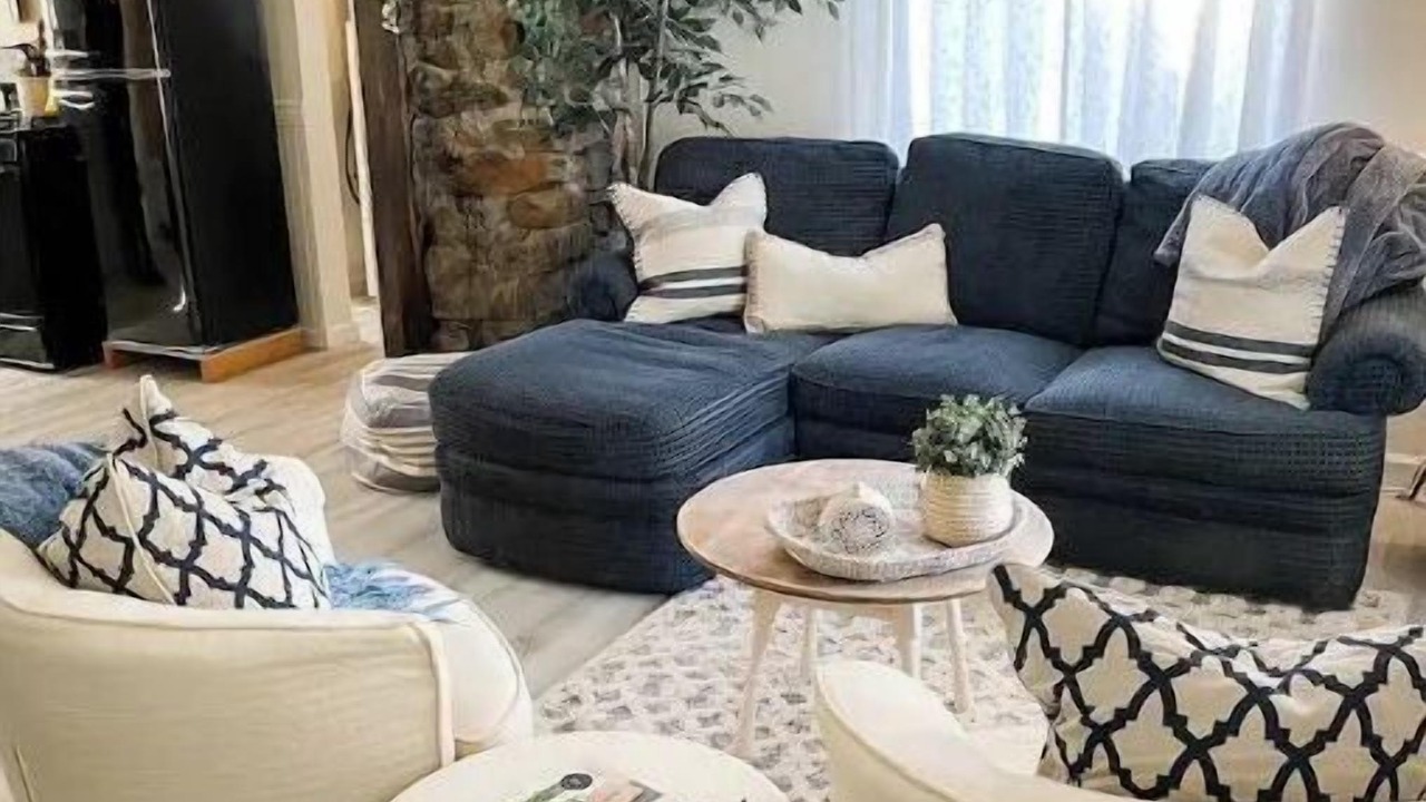Photo of Livingroom in North Auburn