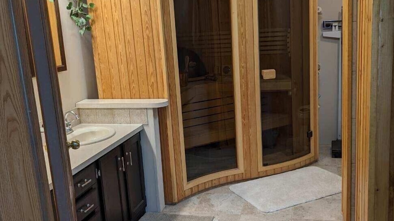 Photo of Bathroom in Idlewild Estates