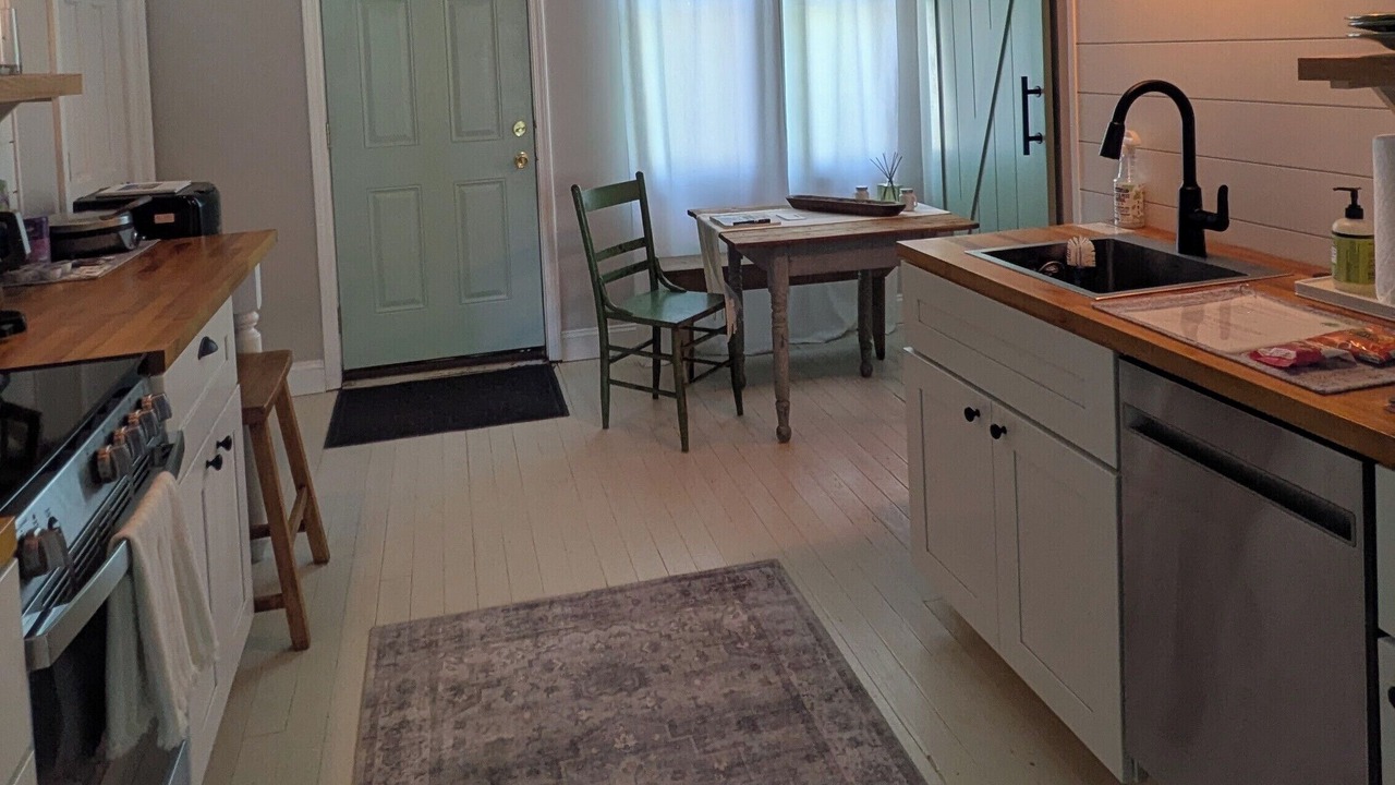 Photo of Kitchen in Treloar