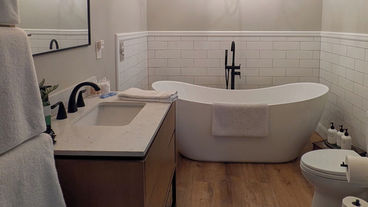 Photo of Bathroom in Treloar