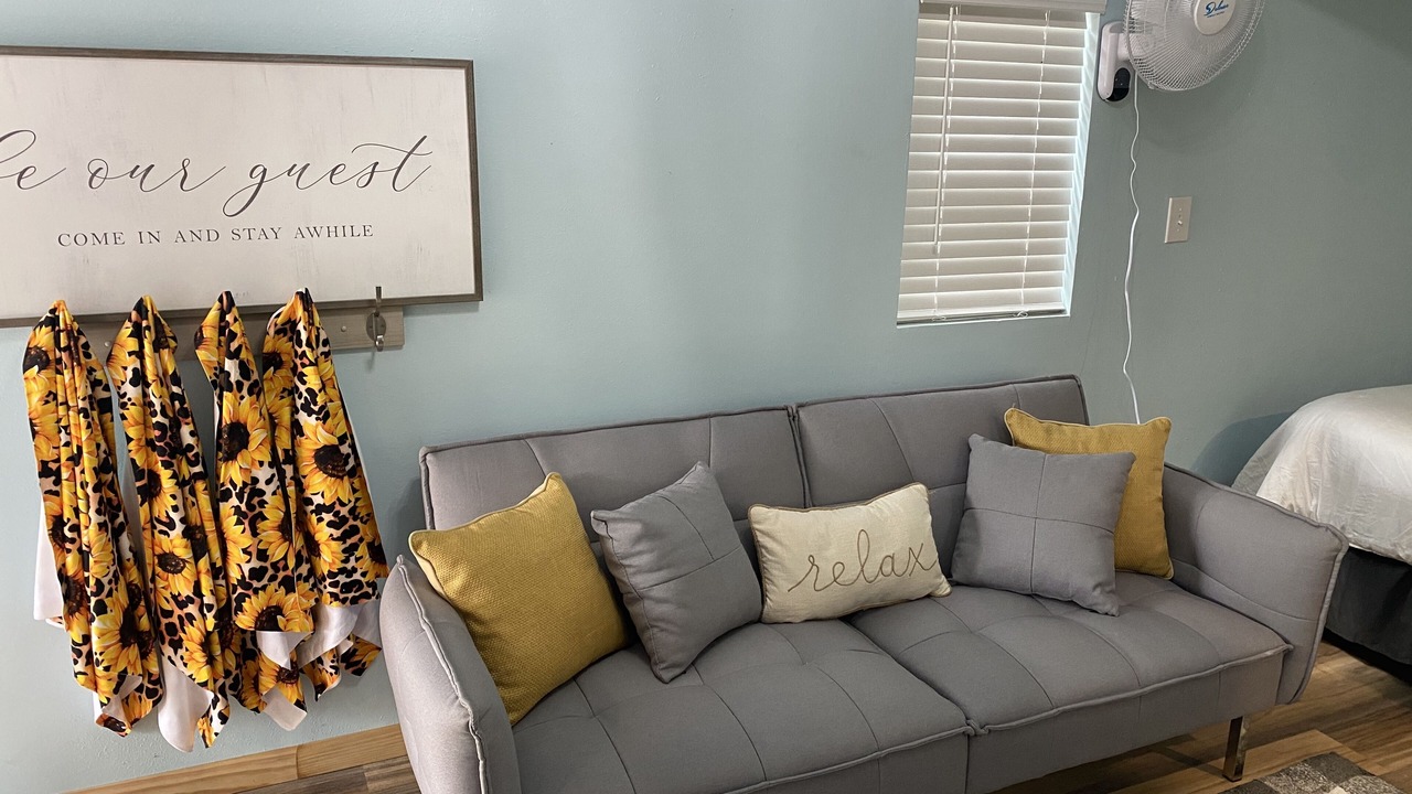 Photo of Livingroom in Quinlan