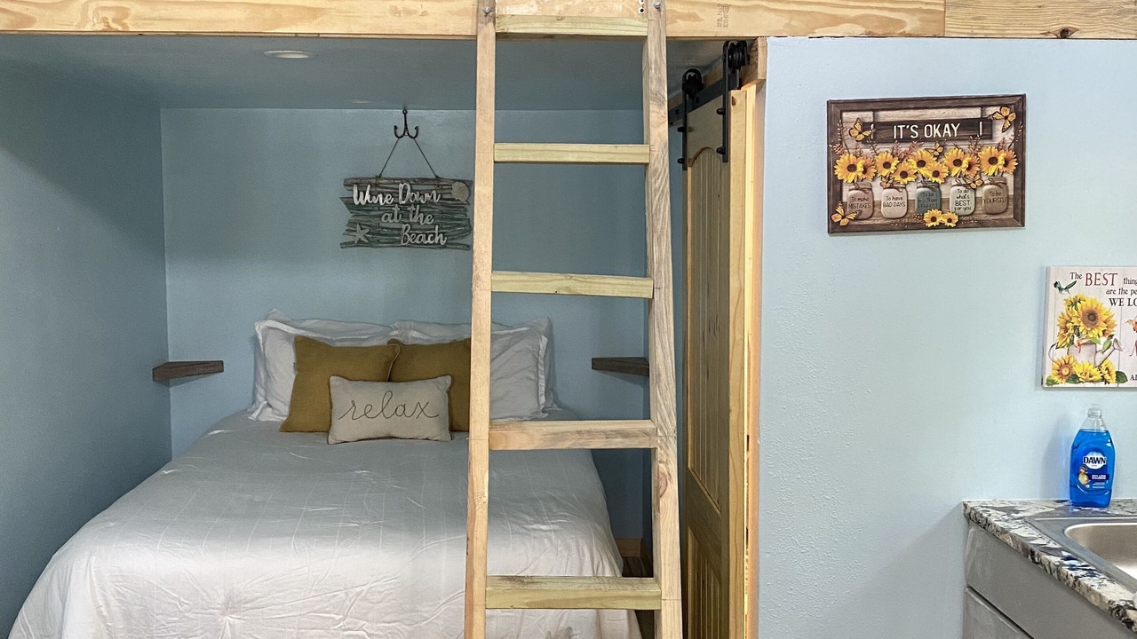 Photo of Bedroom in Quinlan