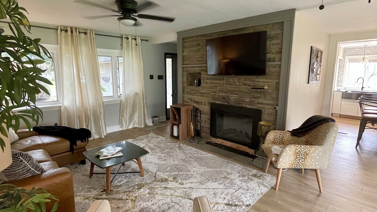 Photo of Livingroom in Oreland