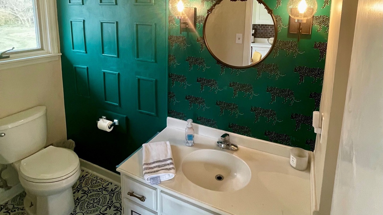 Photo of Bathroom in Oreland