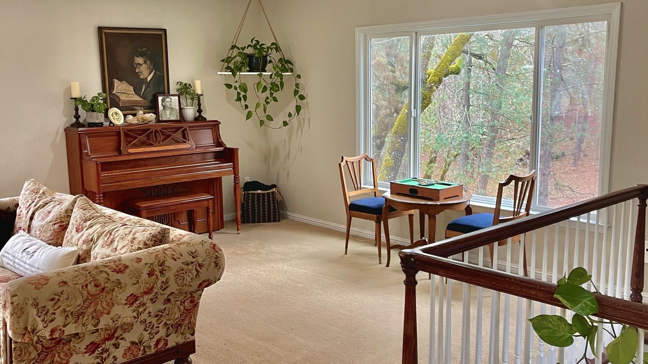 Photo of Livingroom in Meadow Vista