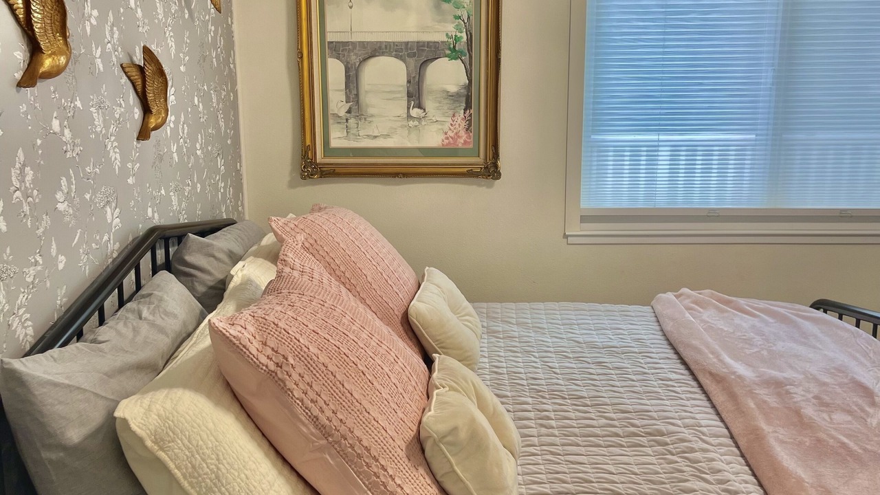 Photo of Bedroom in Meadow Vista
