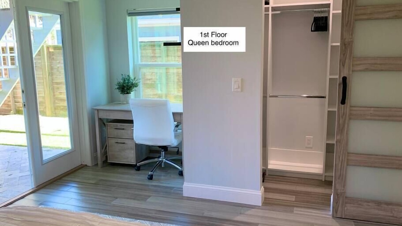 Photo of Bedroom in Neptune Beach