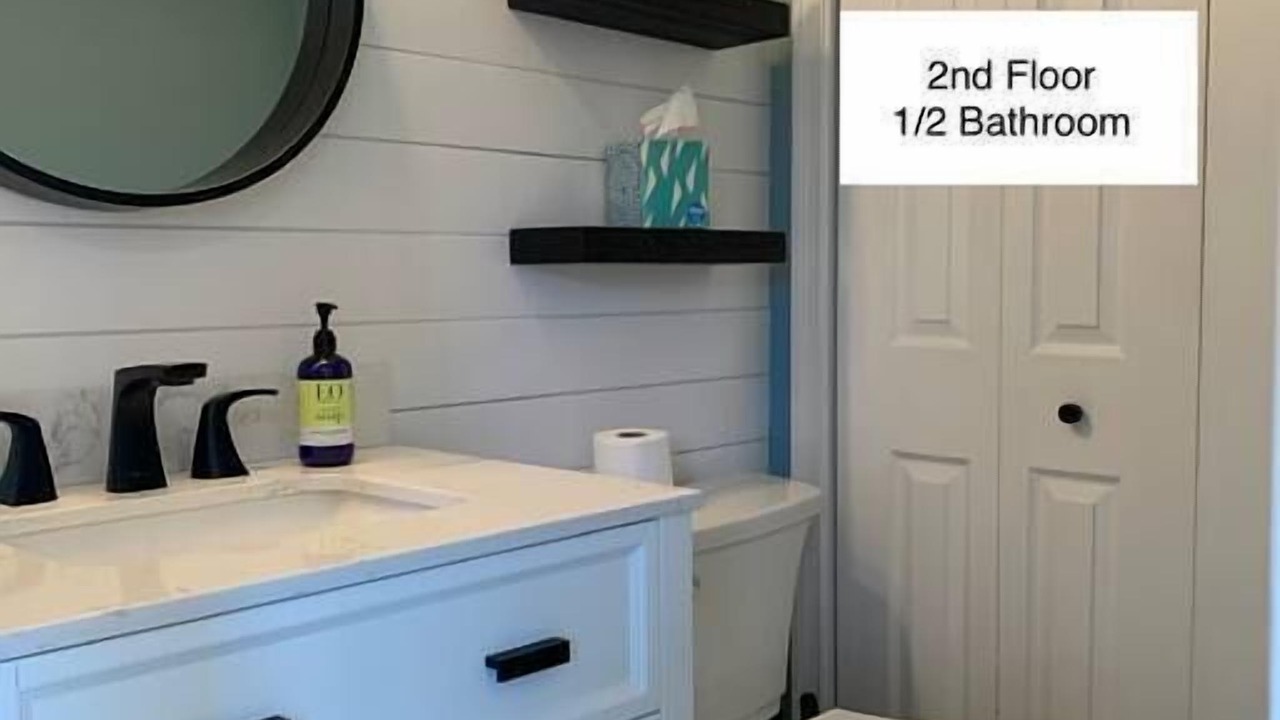 Photo of Bathroom in Neptune Beach