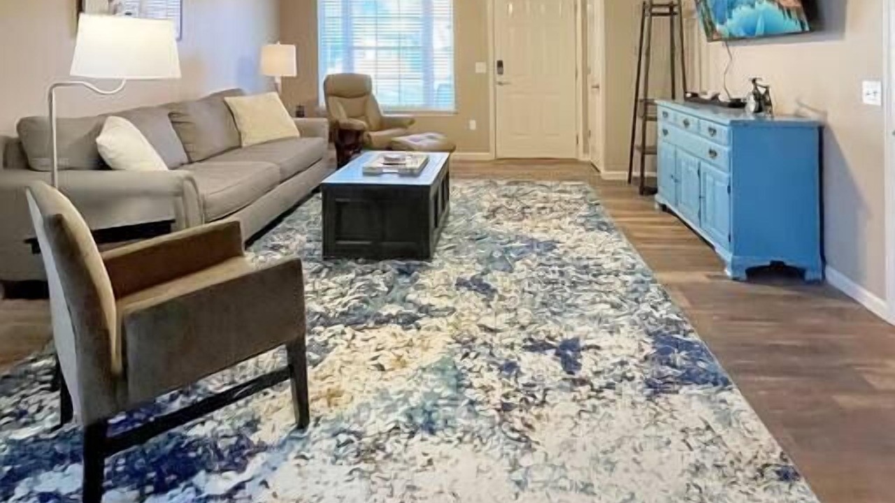 Photo of Livingroom in Downtown