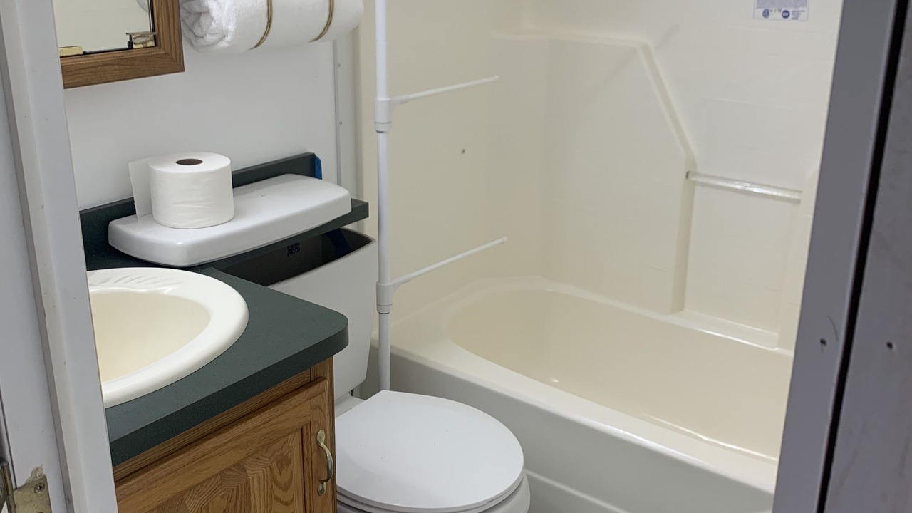 Photo of Bathroom in Pettit