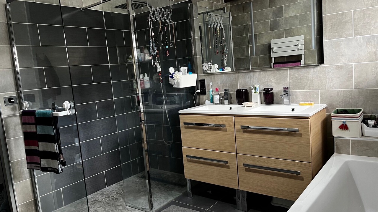 Photo of Bathroom in Pia