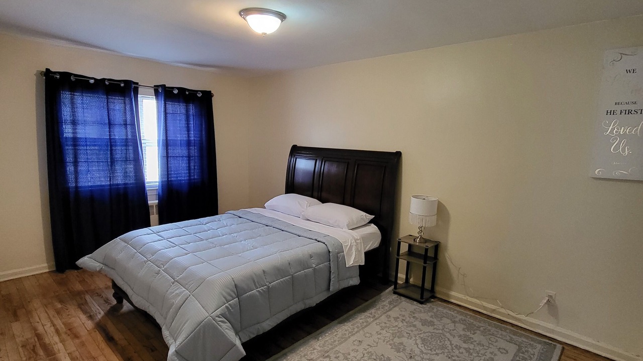 Photo of Bedroom in Williamsbridge
