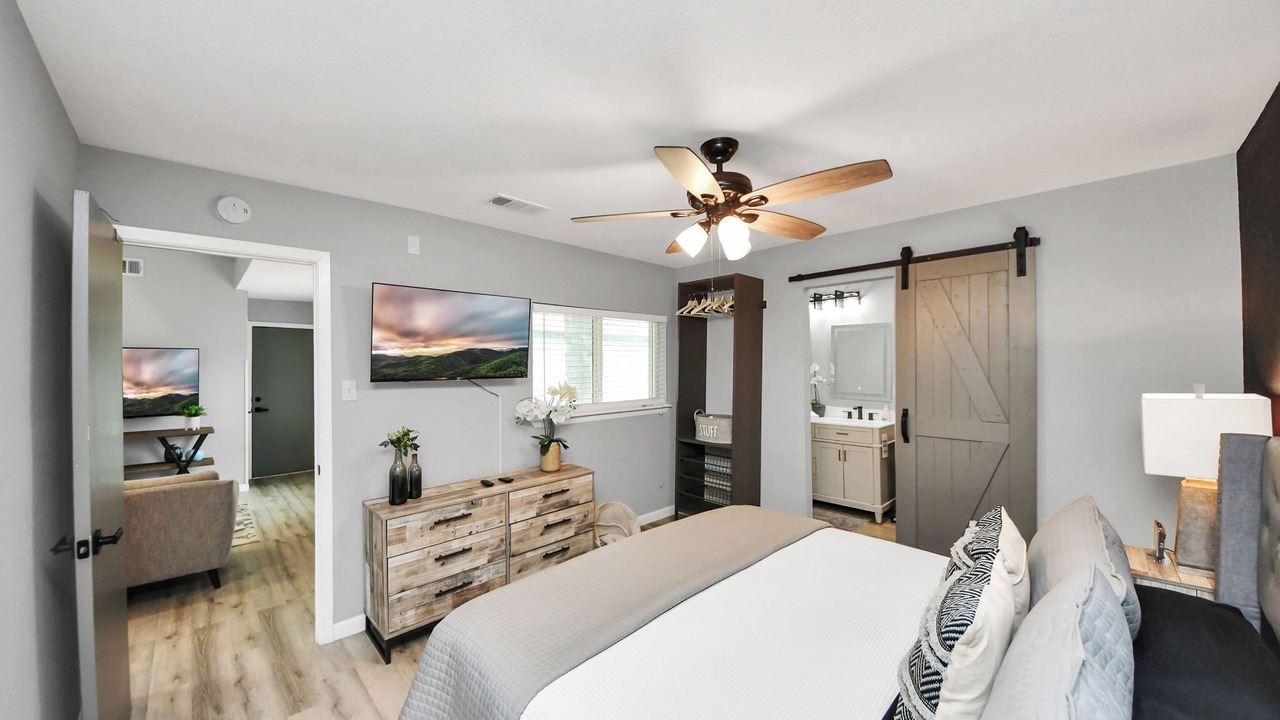 Photo of Bedroom in Barker