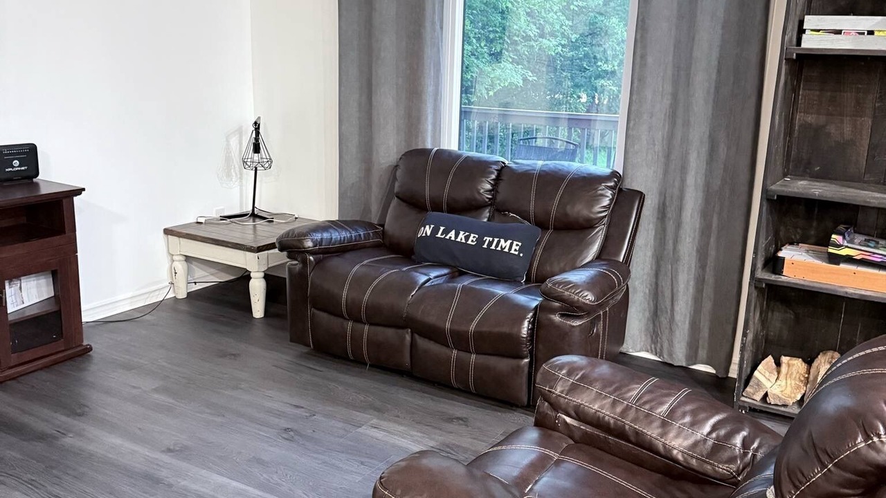 Photo of Livingroom in Quinte West