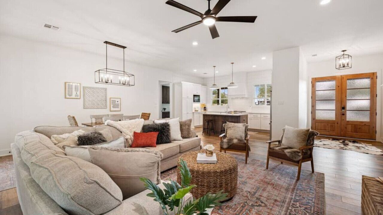 Photo of Livingroom in New Ulm
