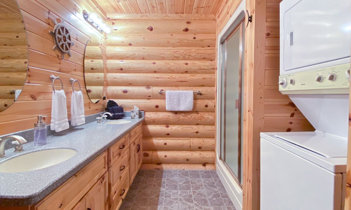 Photo of Bathroom in Greenbush