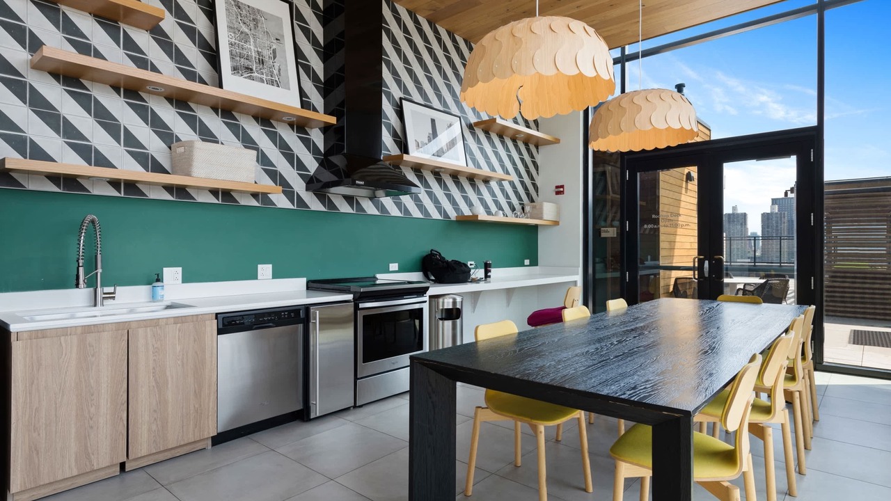 Photo of Kitchen in Near North Side