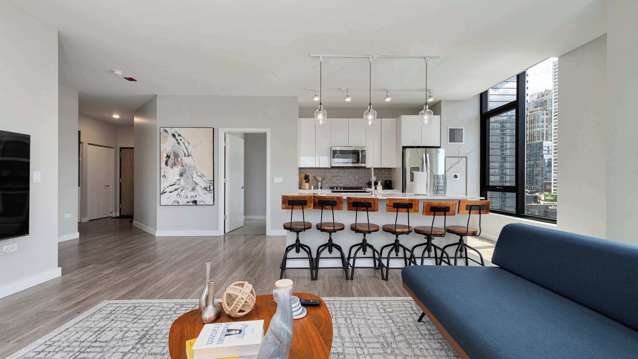 Photo of Livingroom in Near North Side