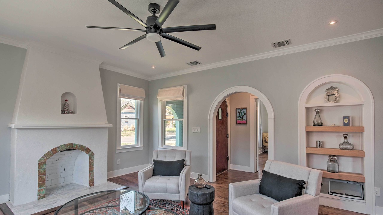Photo of Bedroom in Midtown
