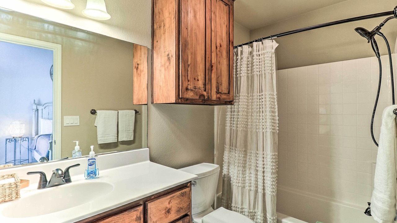 Photo of Bathroom in Silver Creek Village