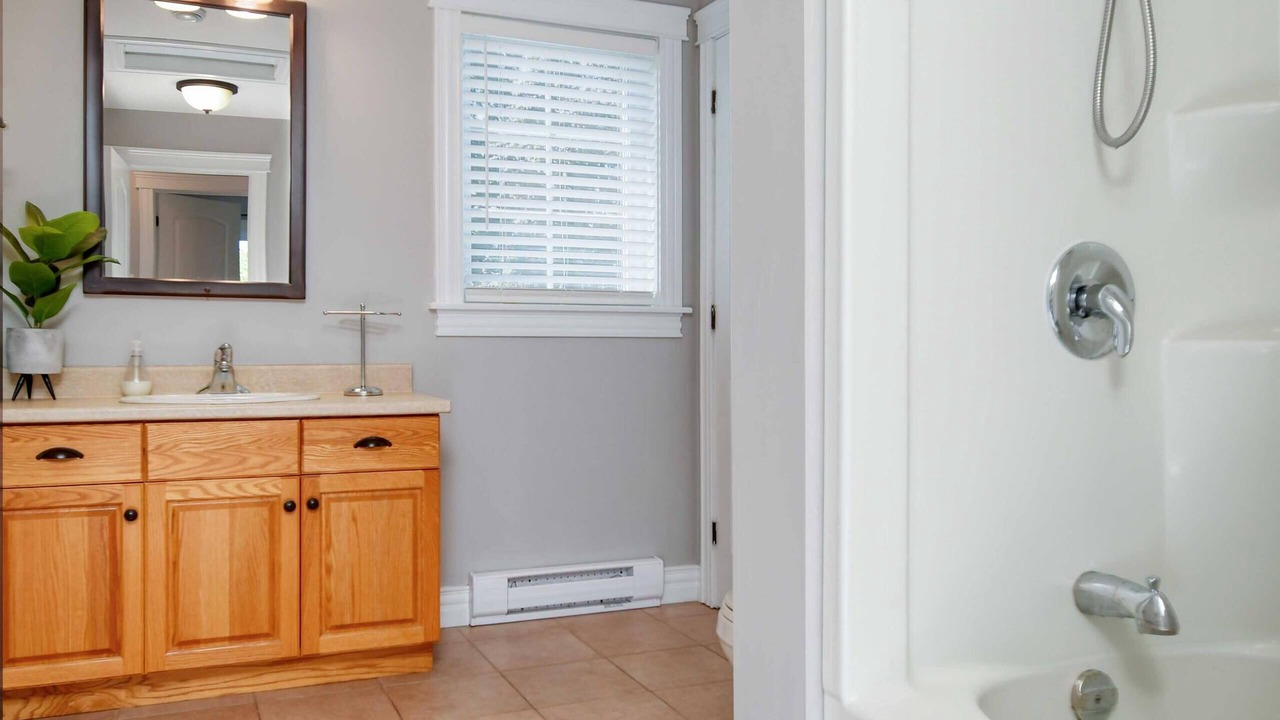 Photo of Bathroom in Pointe-du-Chene