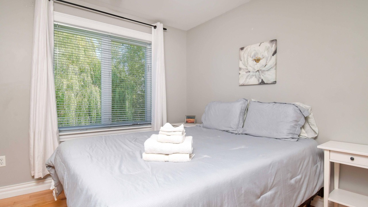 Photo of Bedroom in Pointe-du-Chene