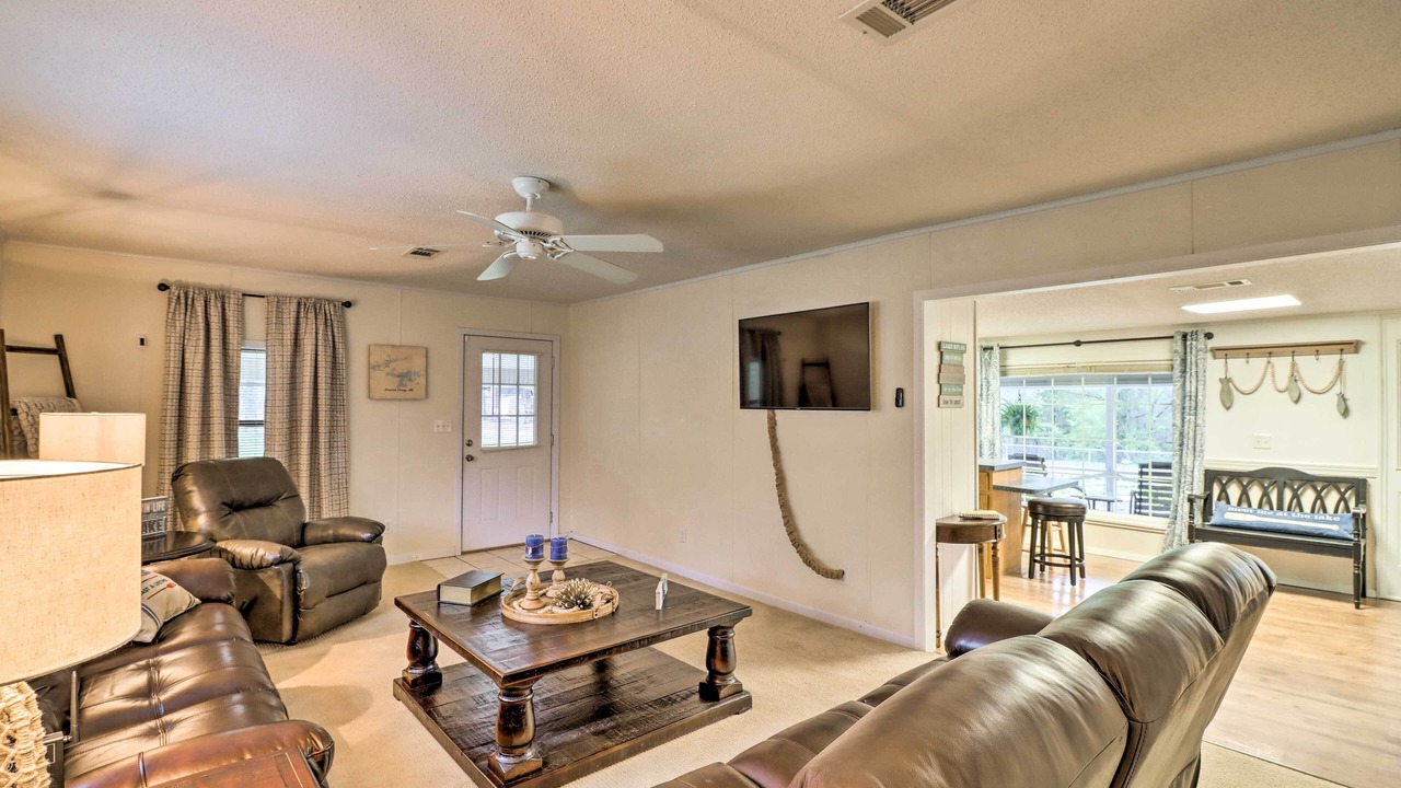 Photo of Livingroom in Higden