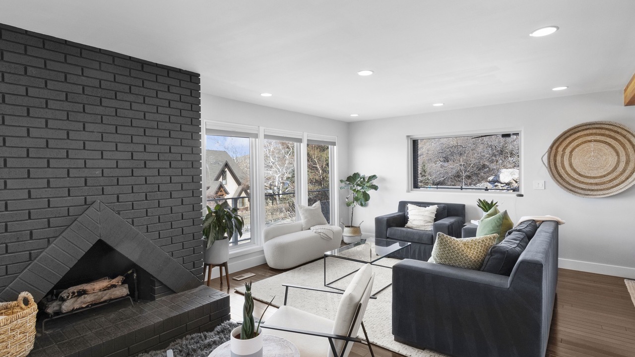 Photo of Livingroom in Mount Olympus