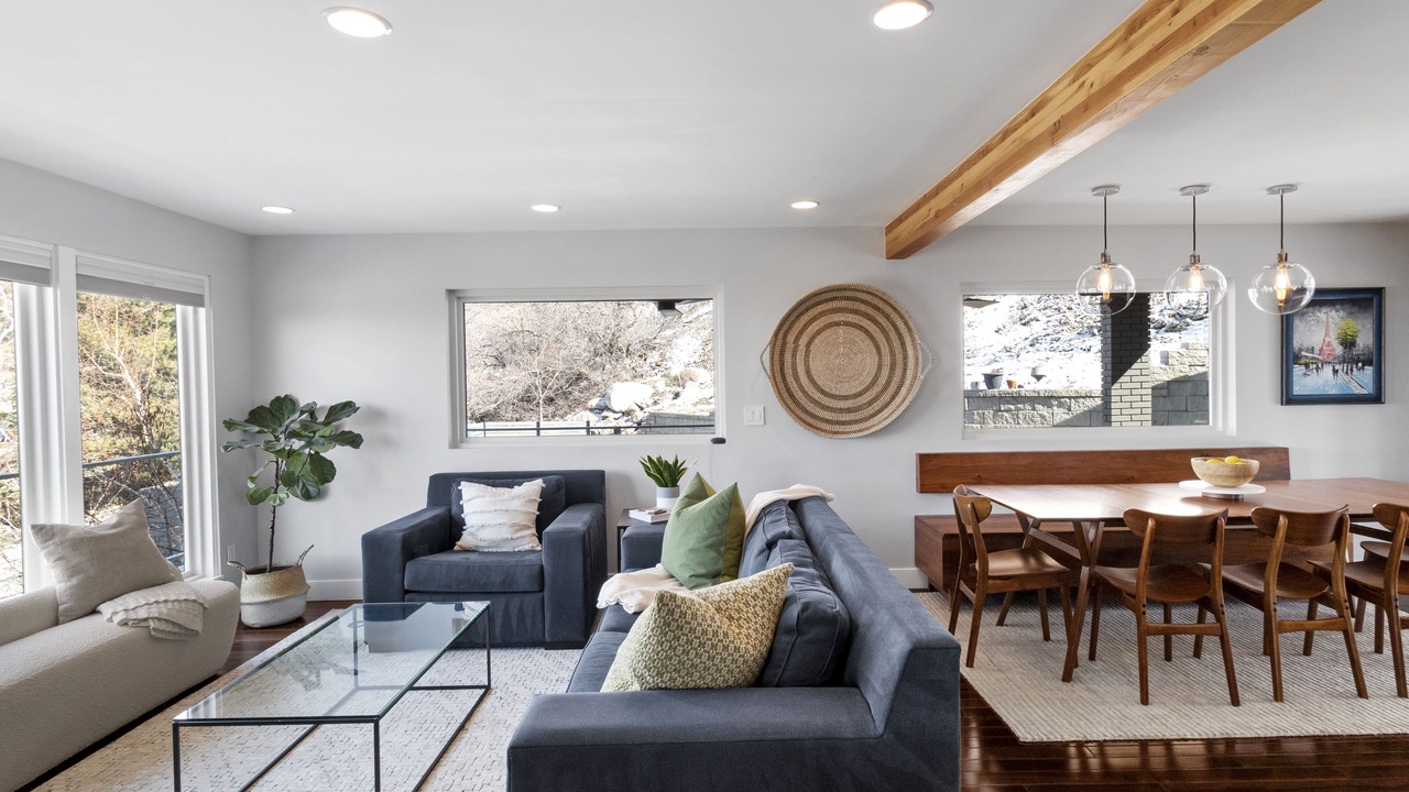 Photo of Livingroom in Mount Olympus