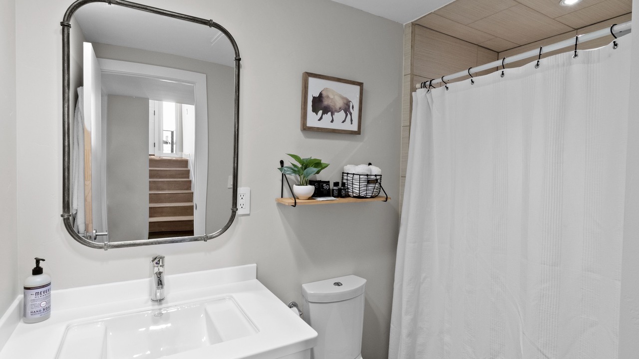 Photo of Bathroom in Mount Olympus