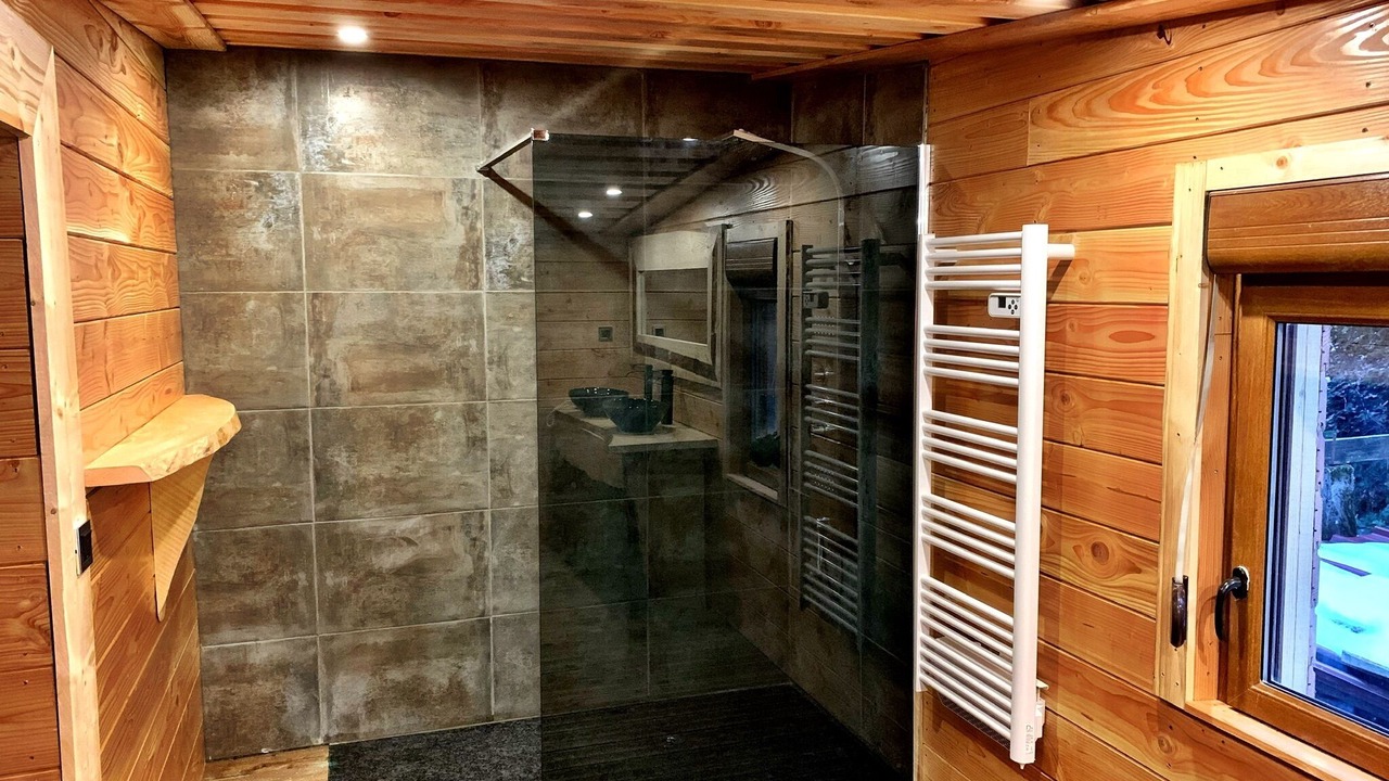 Photo of Bathroom in Travexin