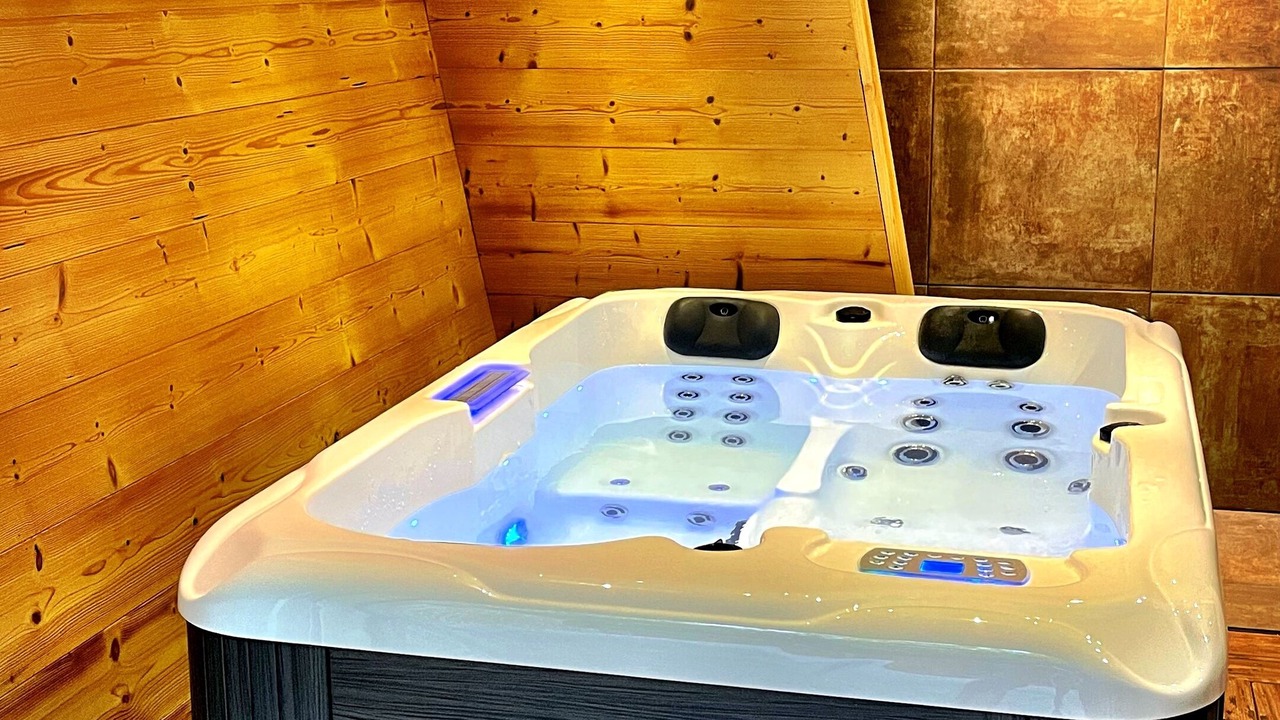 Photo of Others in Travexin