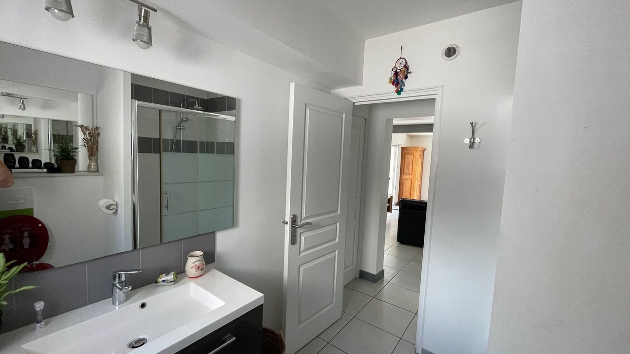 Photo of Bathroom in Pornic