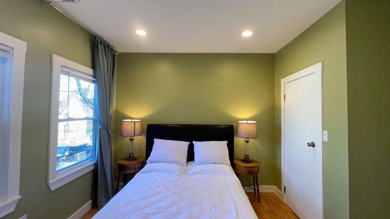 Photo of Bedroom in East Somerville