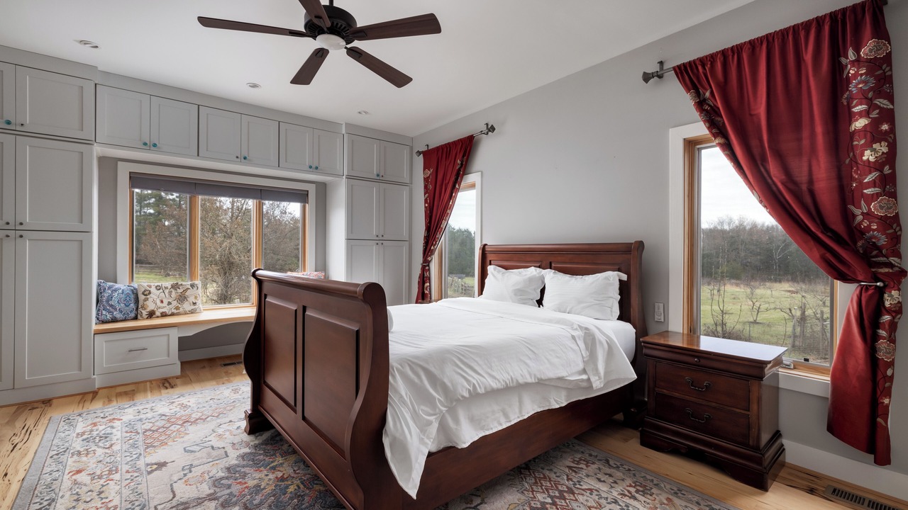 Photo of Bedroom in Centreville