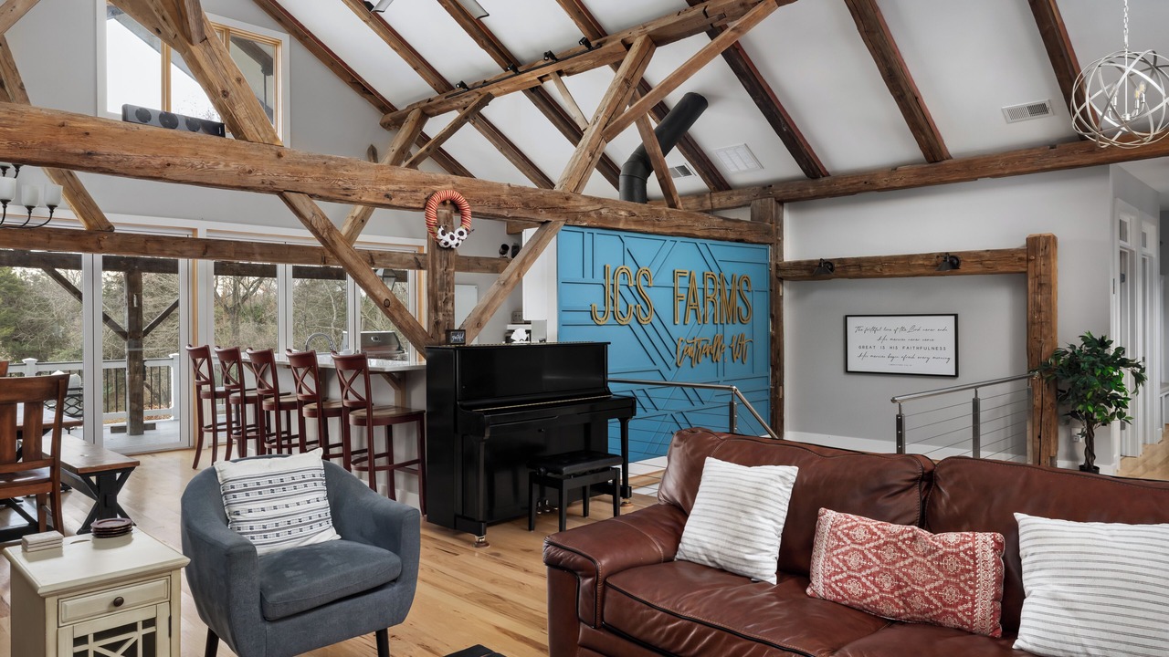 Photo of Livingroom in Centreville