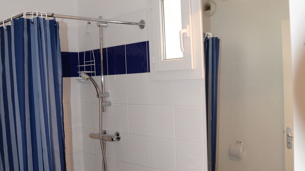Photo of Bathroom in Soulac-sur-Mer