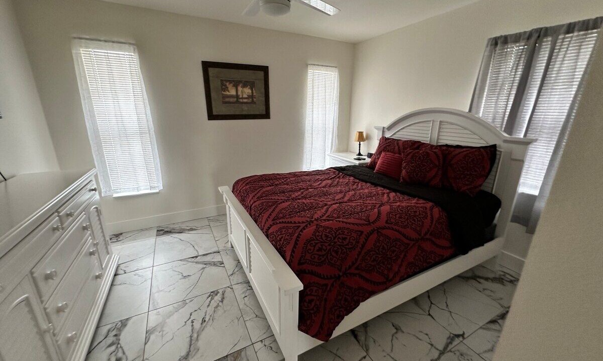 Photo of Bedroom in Oakland Hills