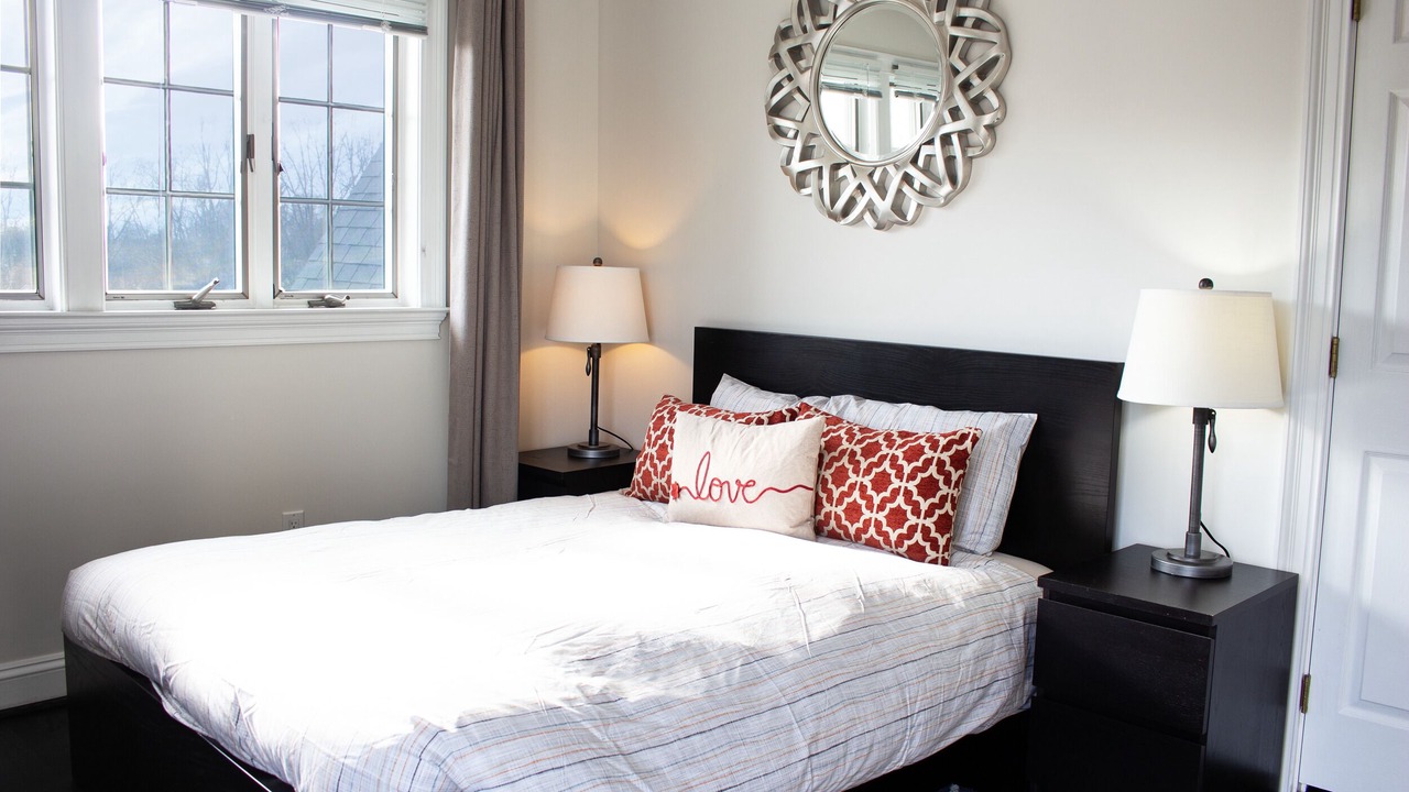 Photo of Bedroom in Travilah
