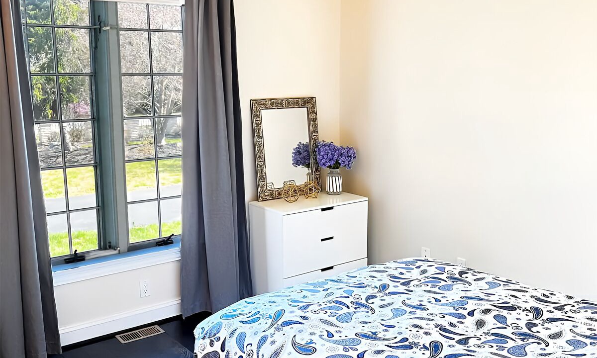 Photo of Bedroom in Travilah