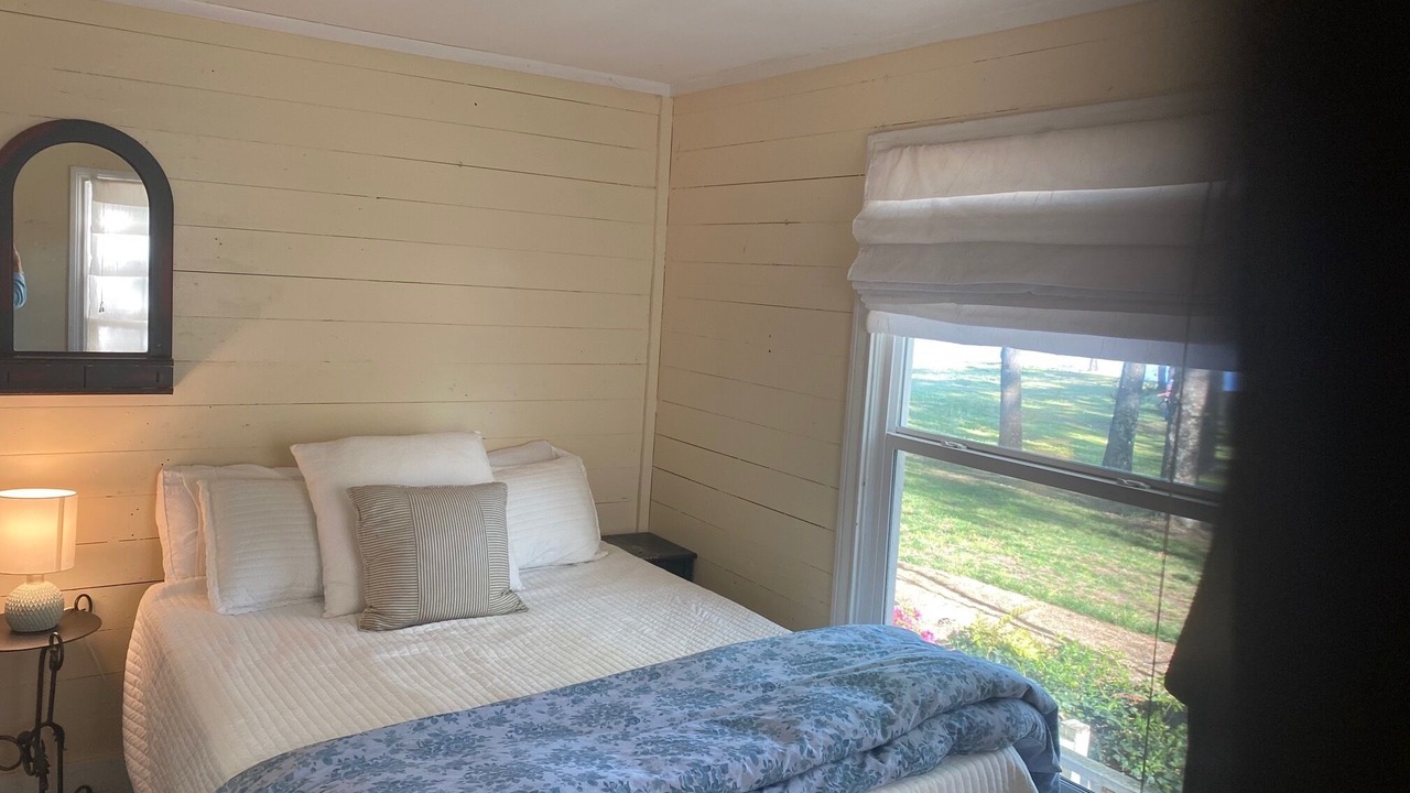 Photo of Bedroom in Berryville
