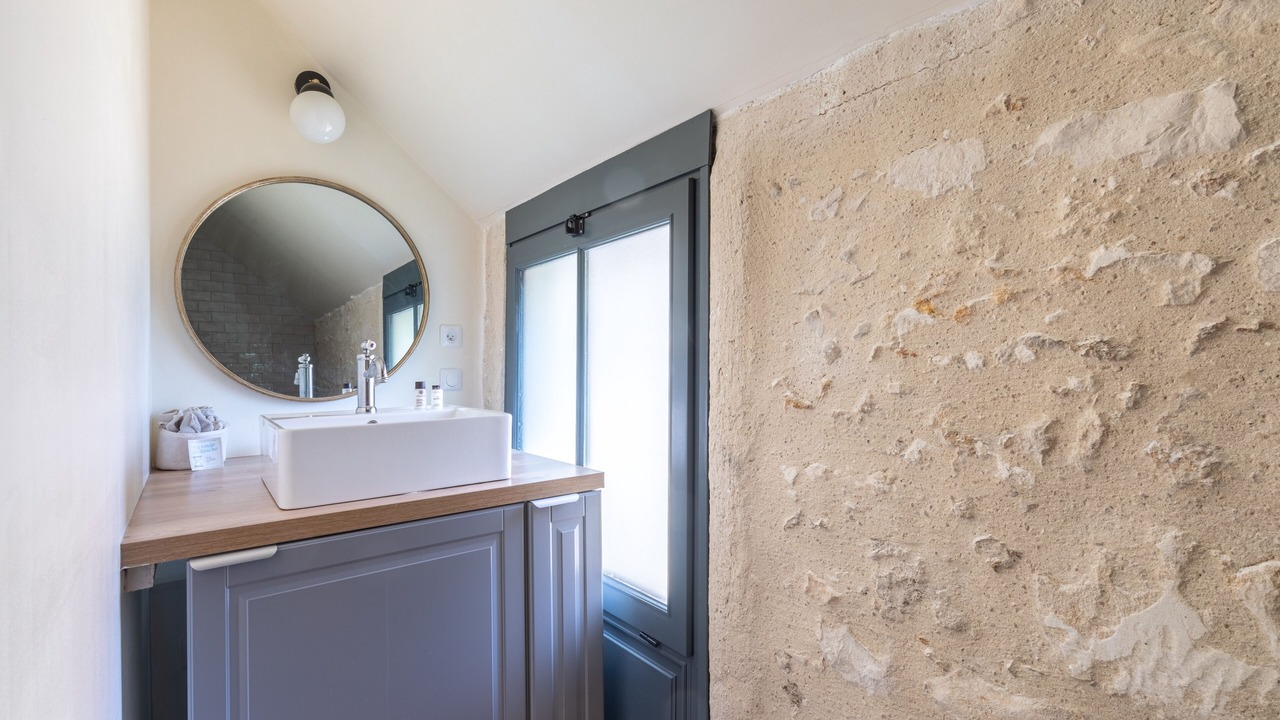 Photo of Bathroom in Villers-en-Arthies