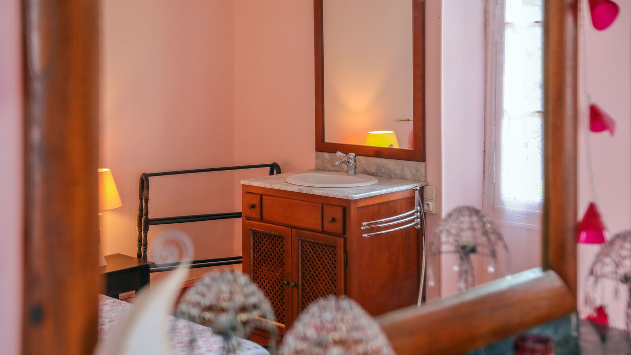 Photo of Bathroom in Montans