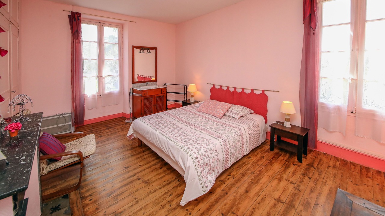Photo of Bedroom in Montans