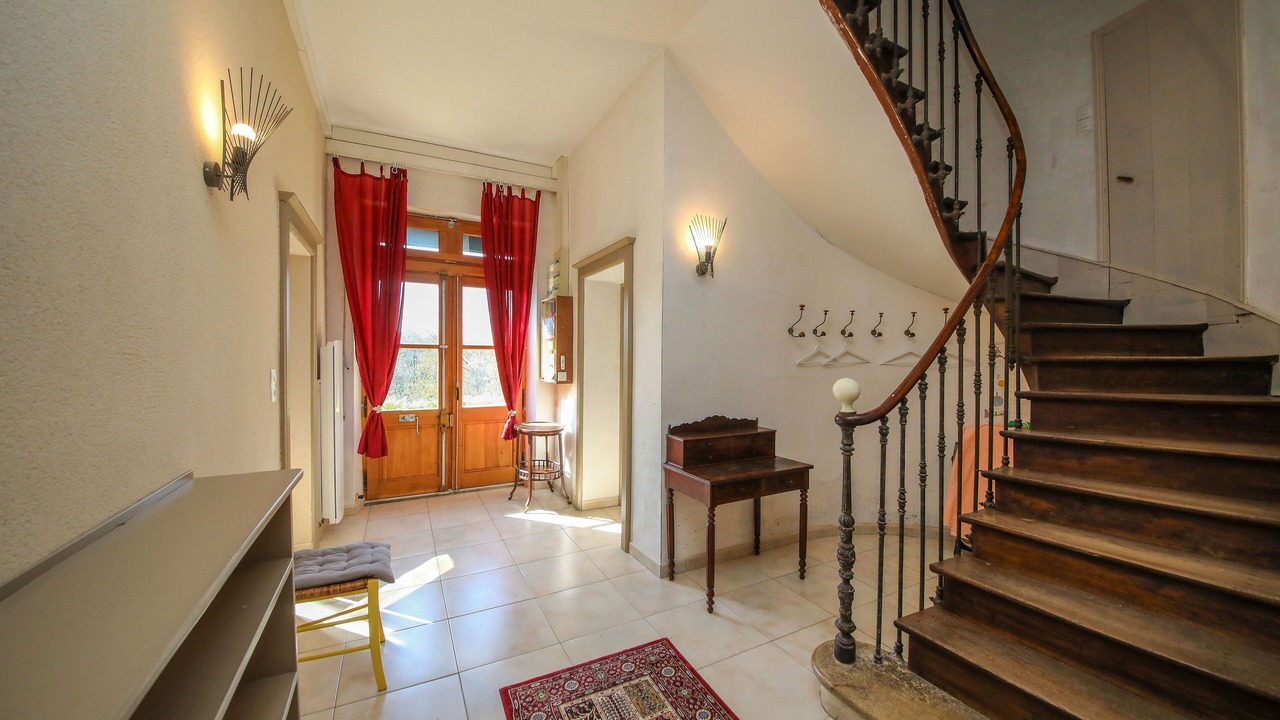 Photo of Others in Montans